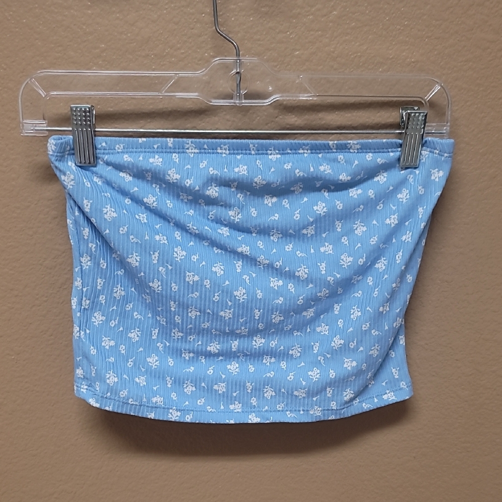 Floral Blue Crop Top 💙